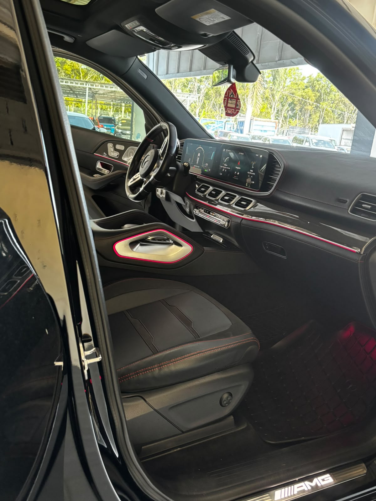Vista 13 de Mercedes-Benz AMG53 2020