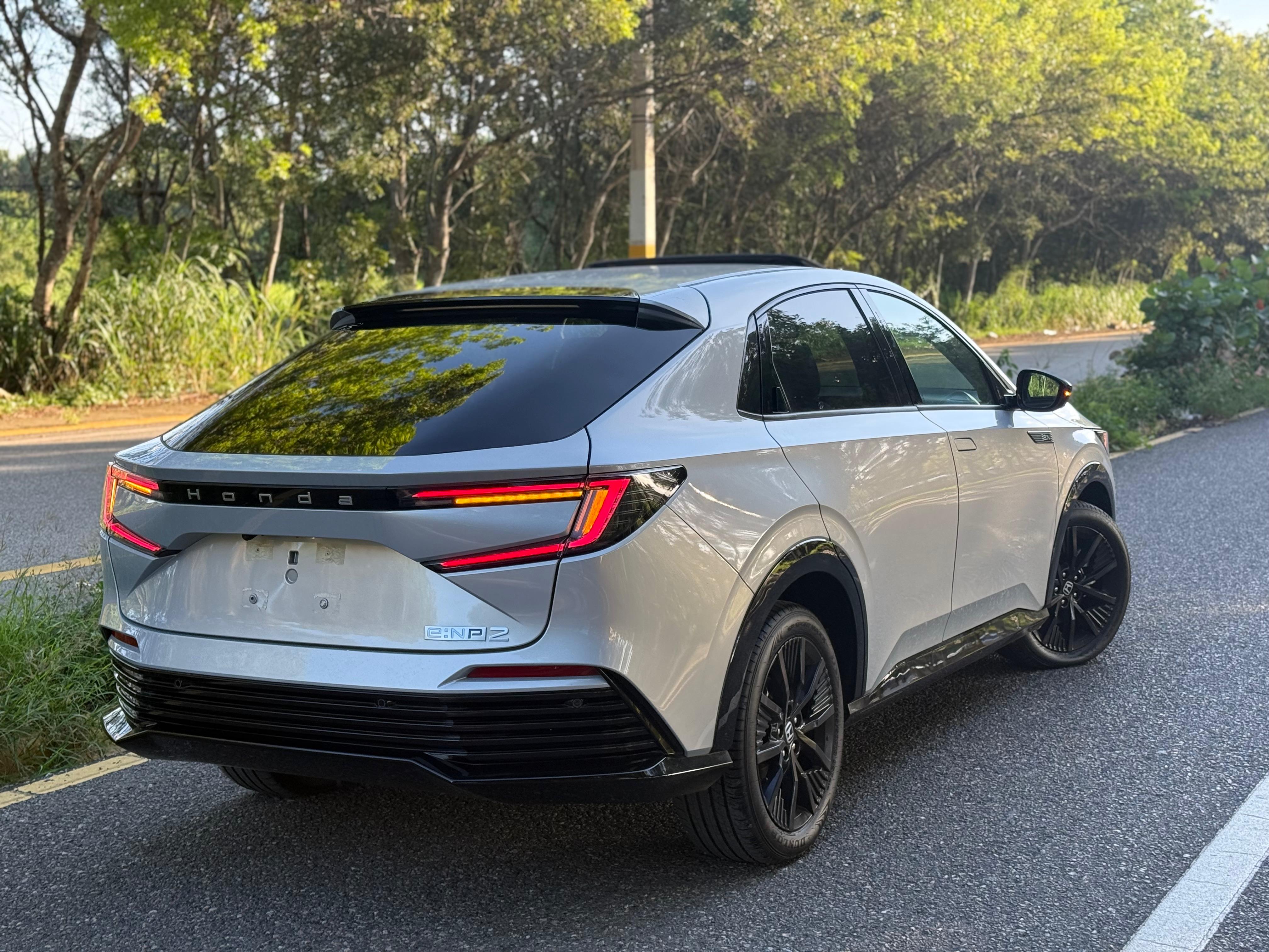 Vista 5 de Honda NP2 2024