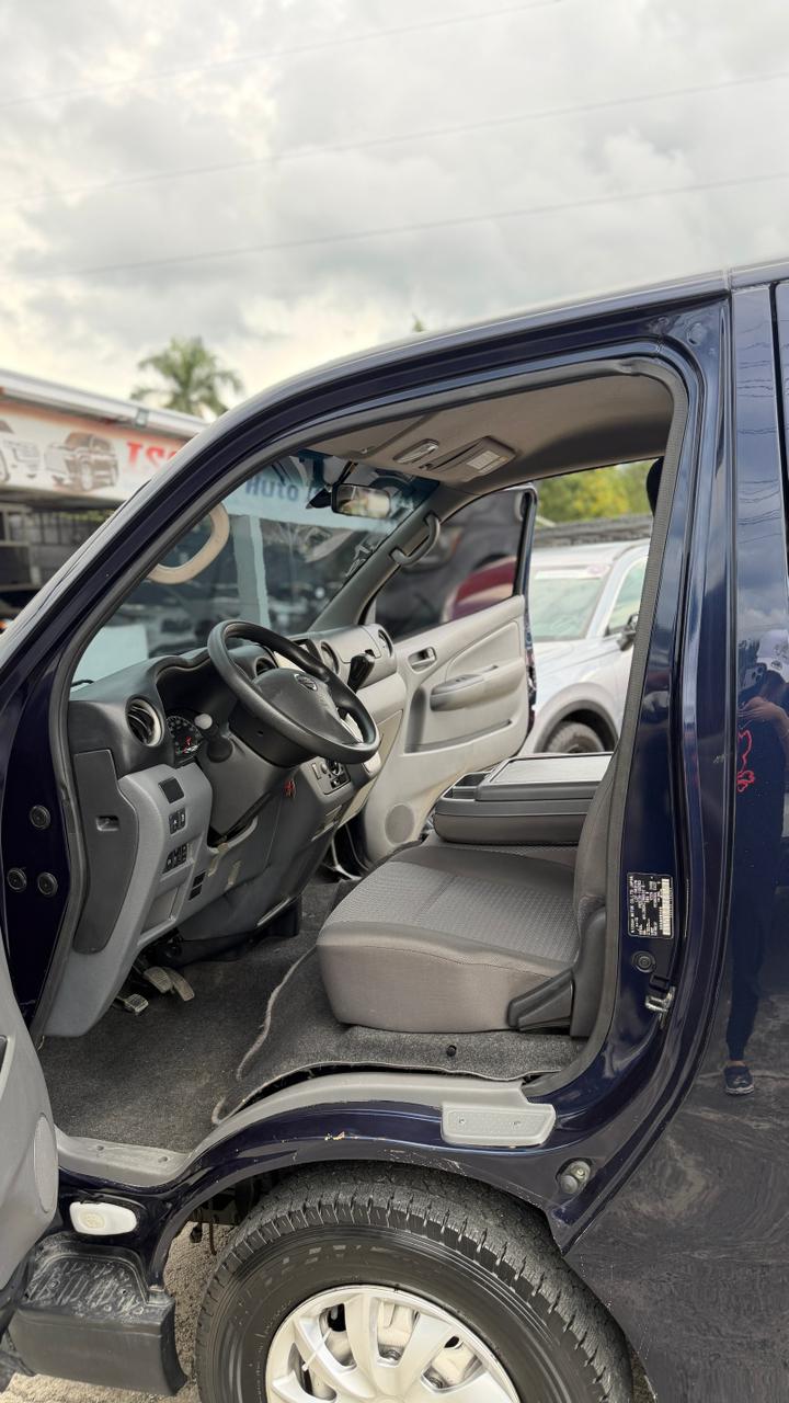 Vista 6 de Nissan NV350 2019