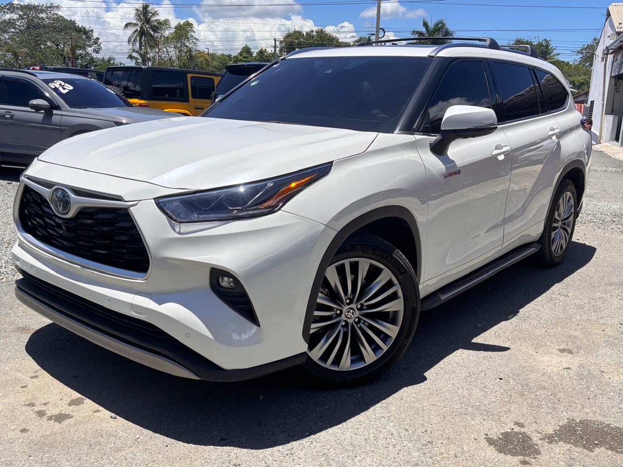 Vista 2 de Toyota Hihhlander Límete Platiniu 2021