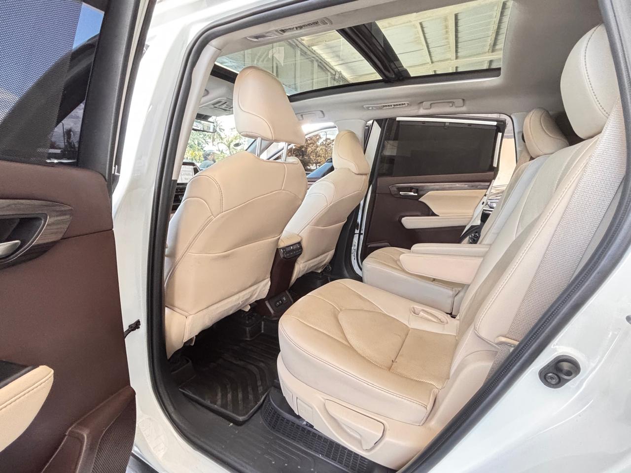 Vista 10 de Toyota Hihhlander Límete Platiniu 2021