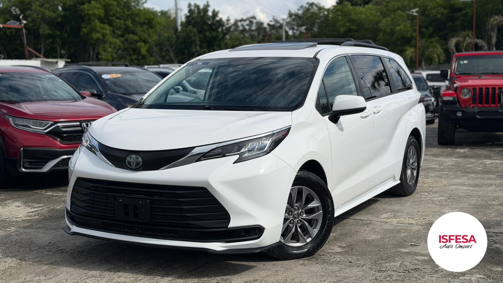 Vista 2 de Toyota Sienna LE 2021