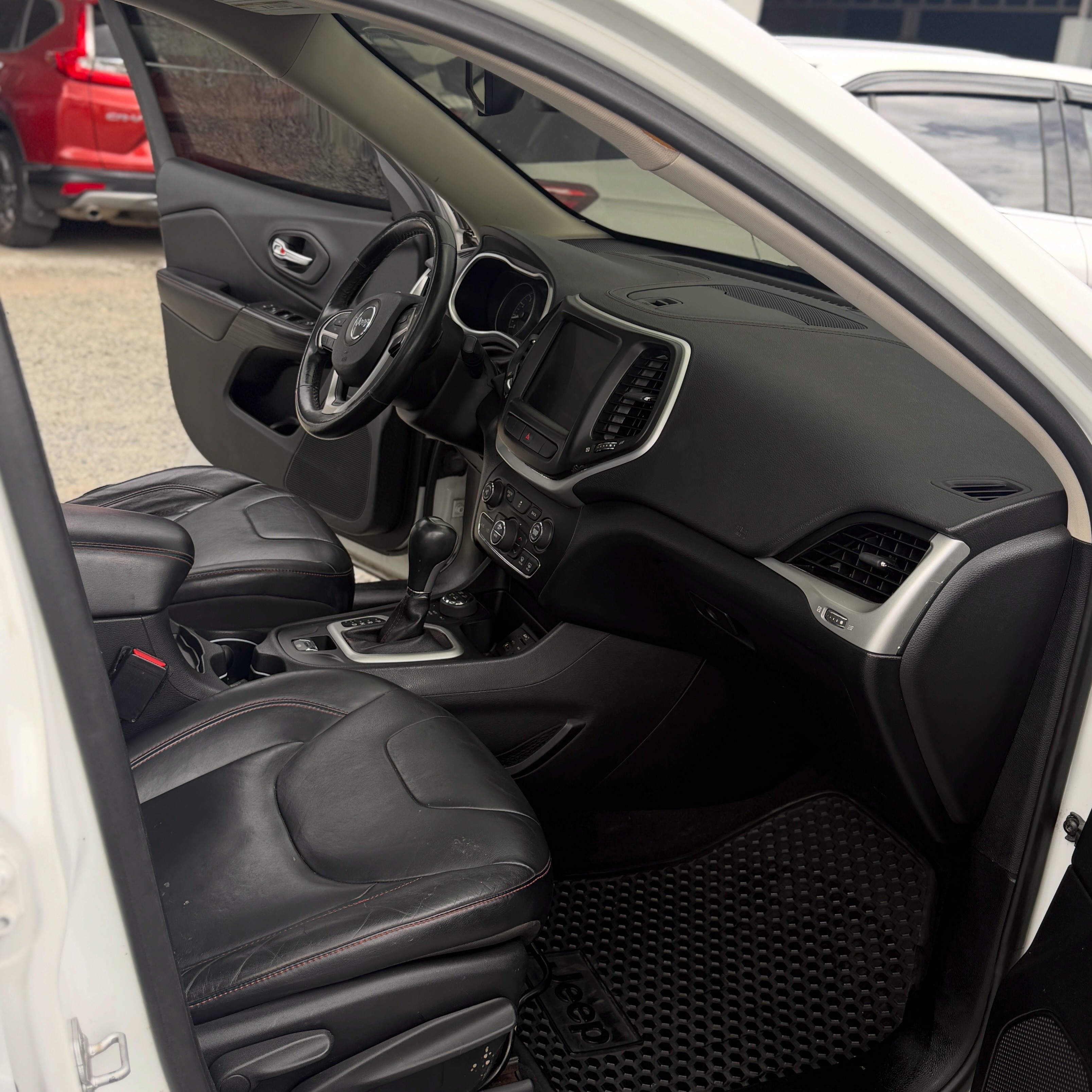 Vista 6 de Jeep Cherokee Trailhawk 2014