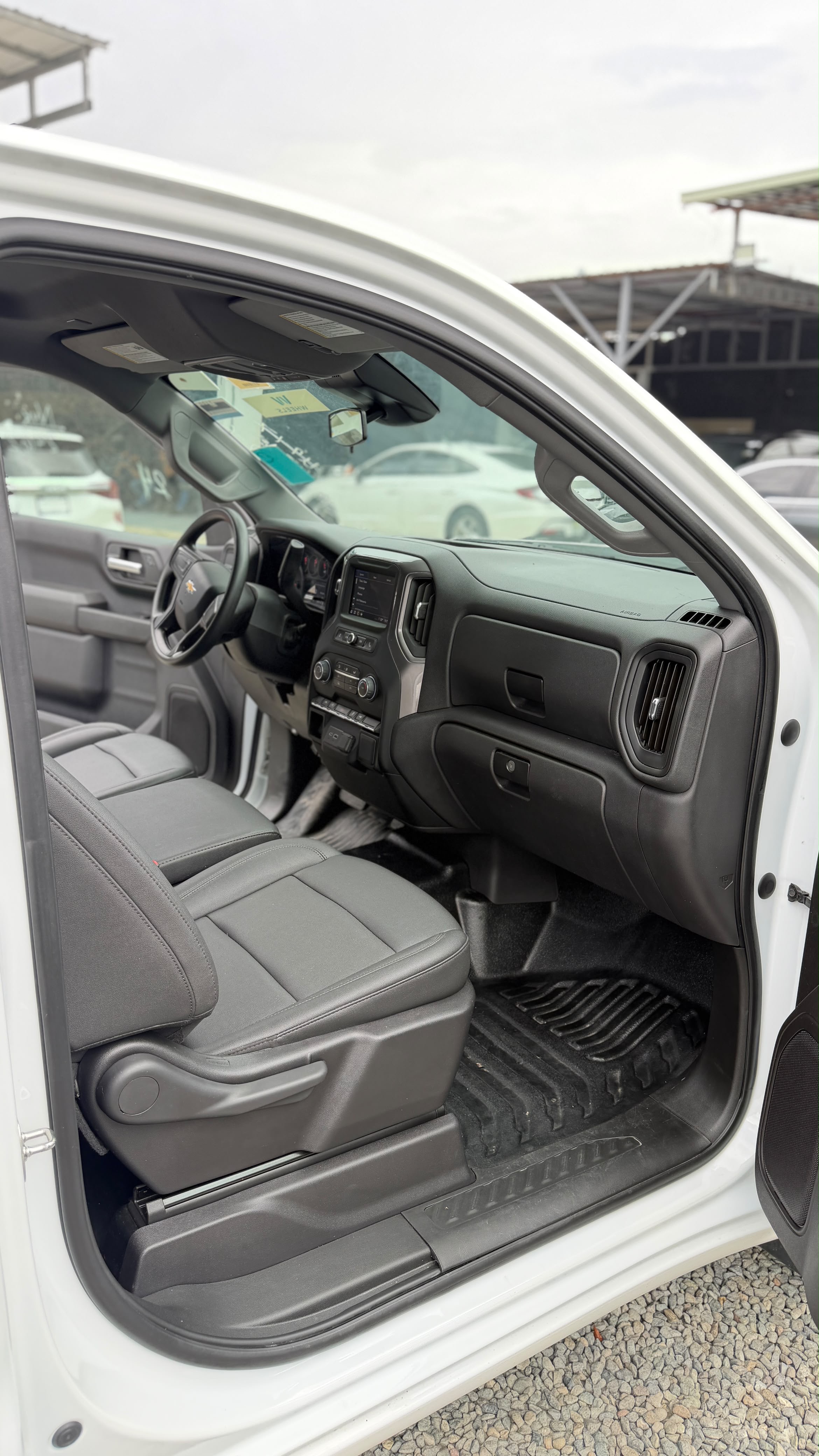 Vista 4 de Chevrolet Silverado 2021