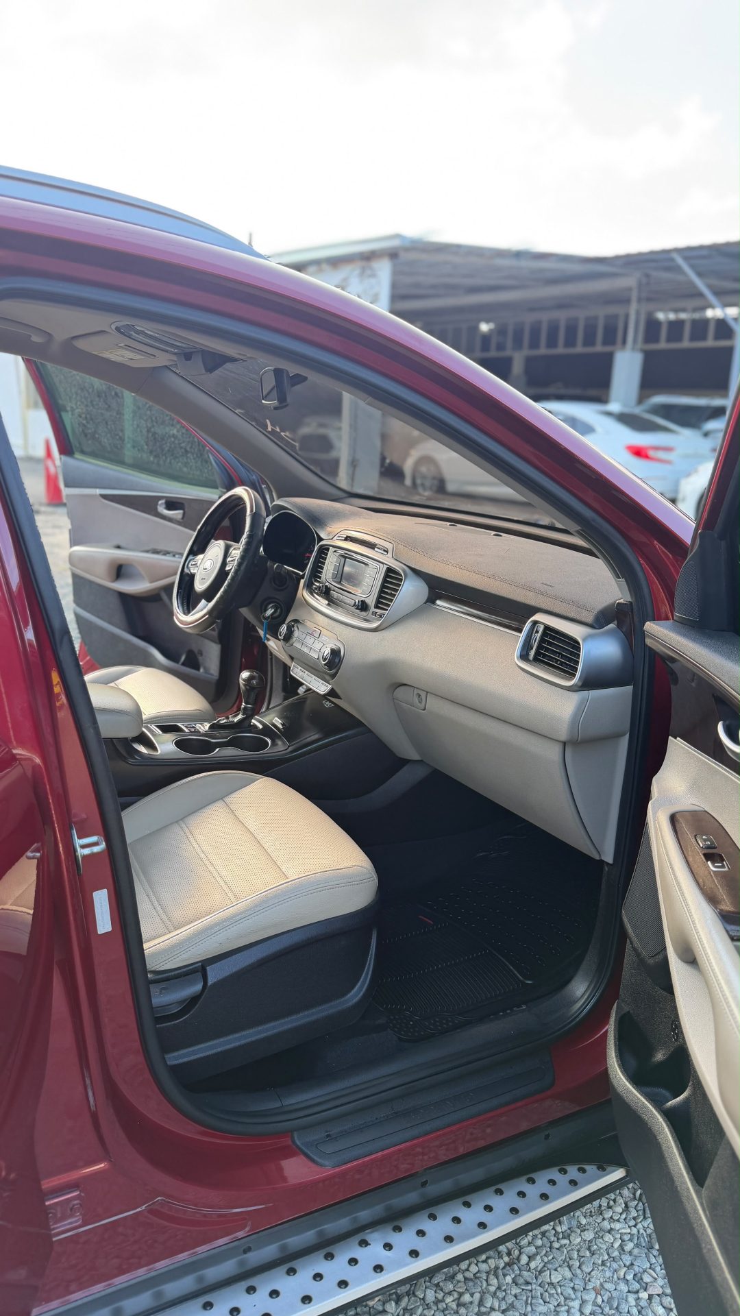 Vista 5 de Kia Sorento AWD EX 2016