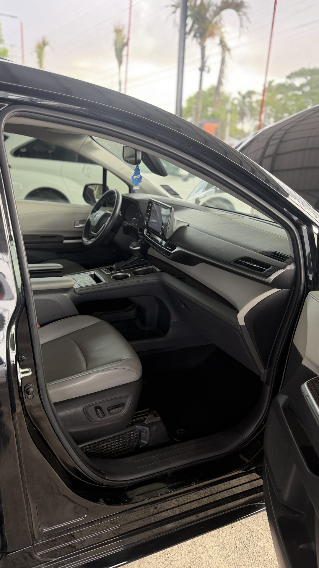 Vista 7 de Toyota Sienna 2022