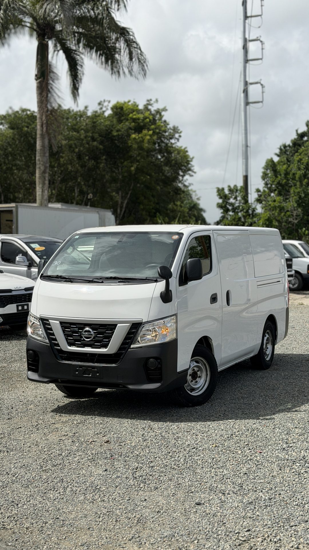 Nissan Caravan NV350 2021