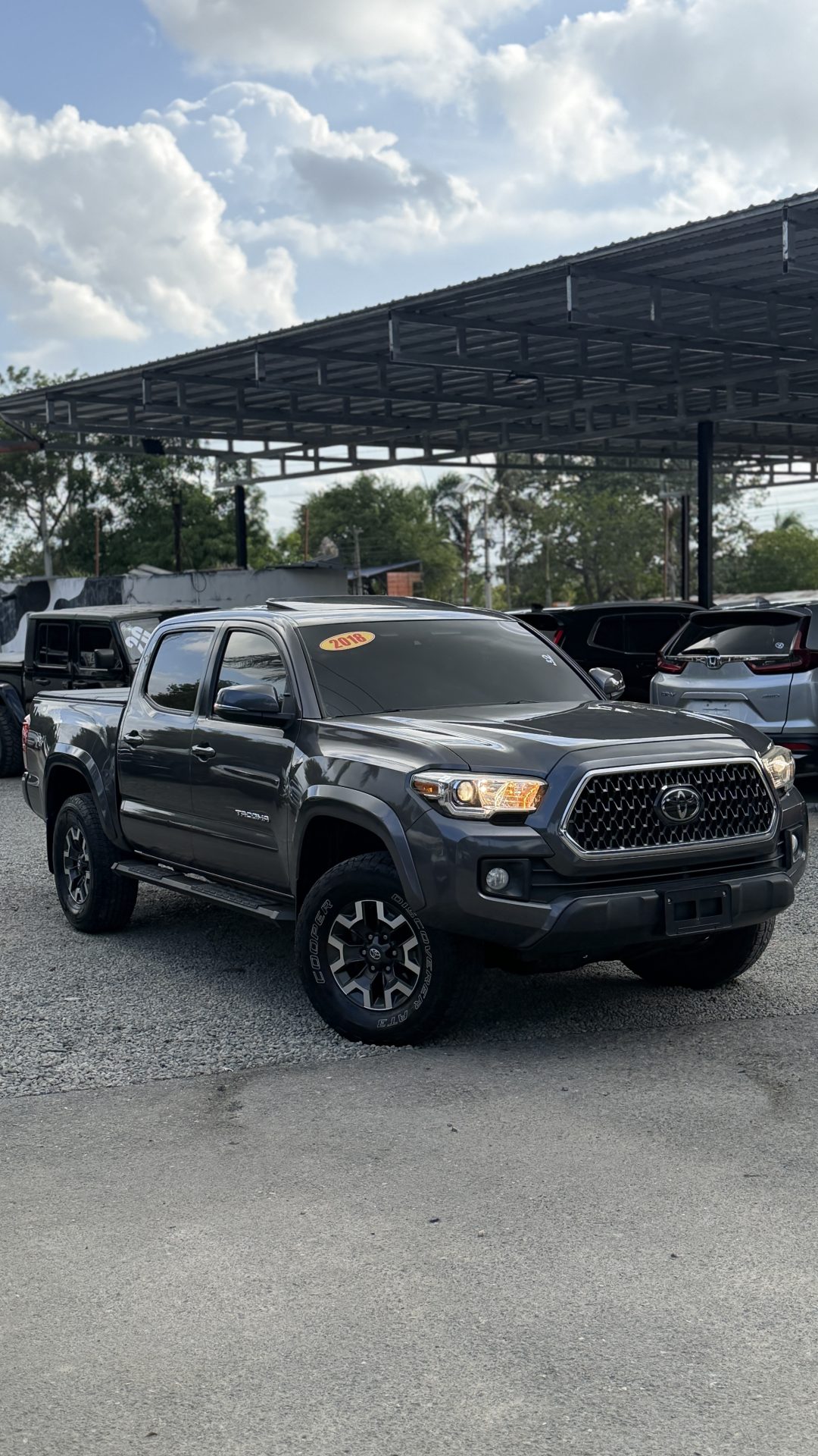 Vista 3 de Toyota Tacoma TRD OFF ROAD 2018