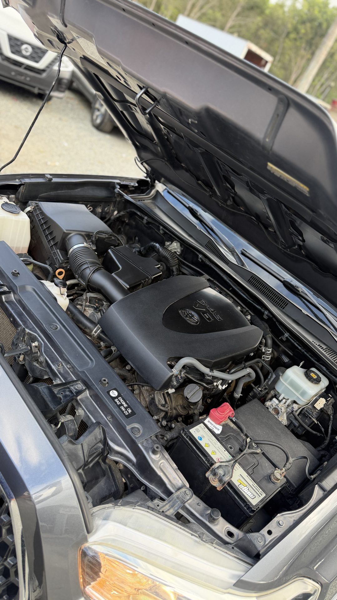 Vista 10 de Toyota Tacoma TRD OFF ROAD 2018
