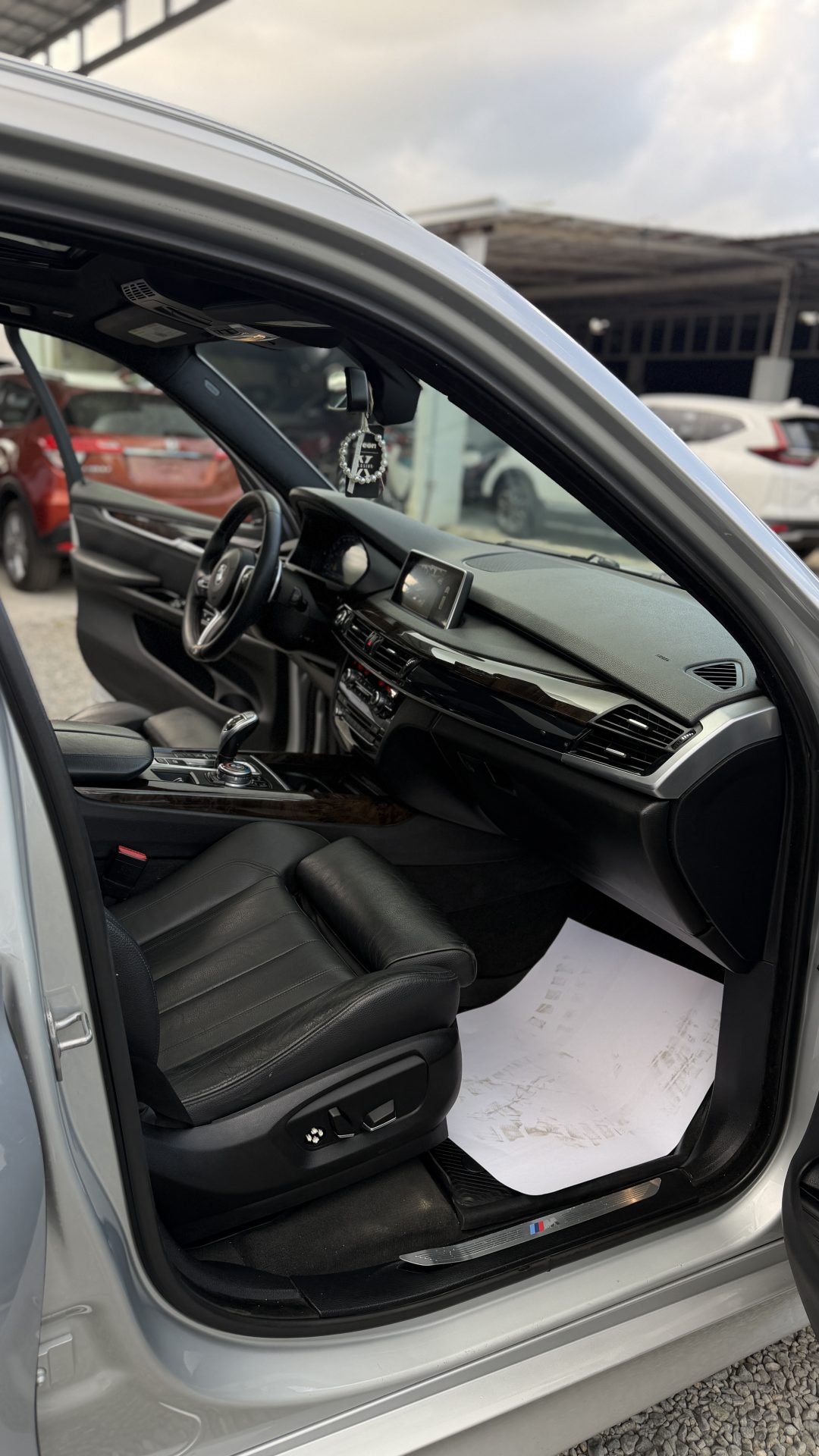 Vista 7 de BMW X5 Competition 2016